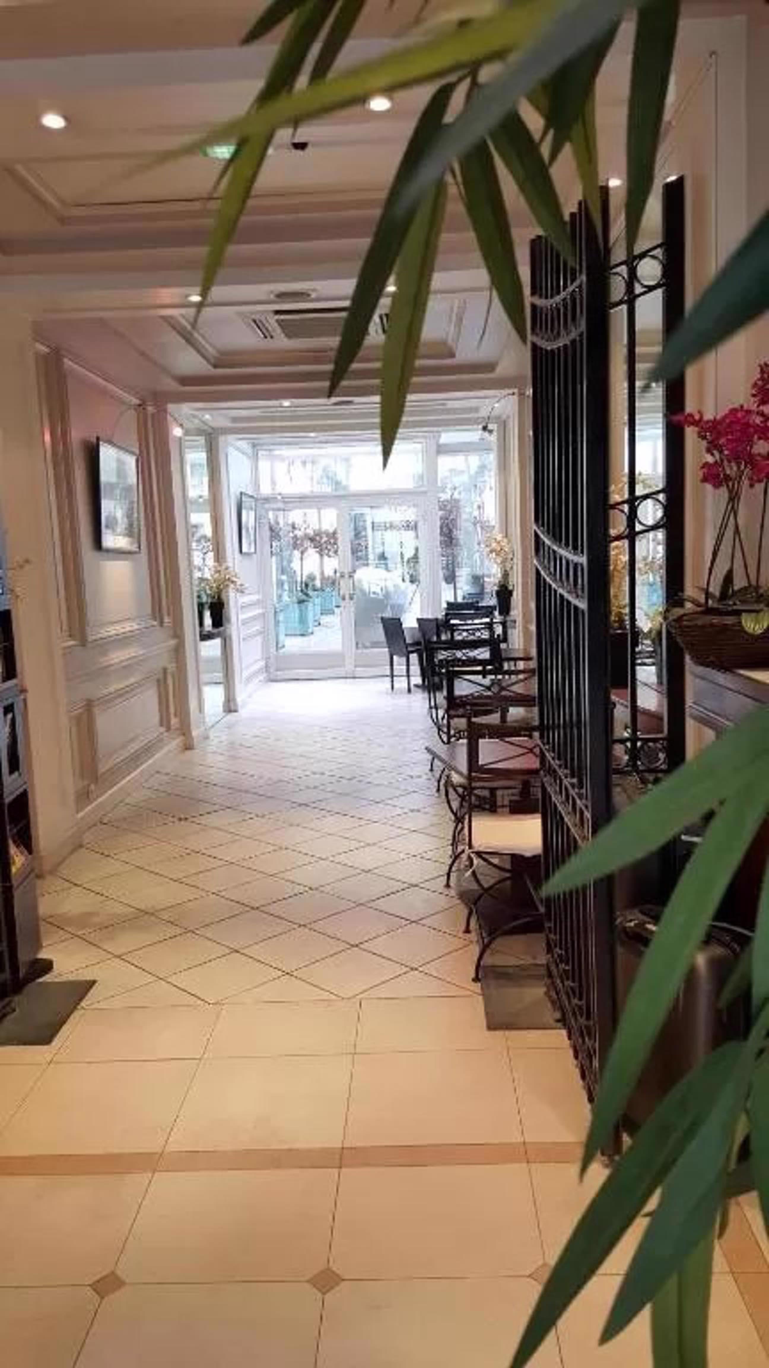Hotel Suites Unic Renoir Saint-Germain Paris Exterior photo