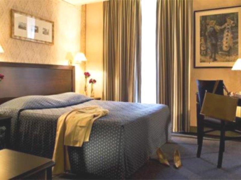 Hotel Suites Unic Renoir Saint-Germain Paris Exterior photo